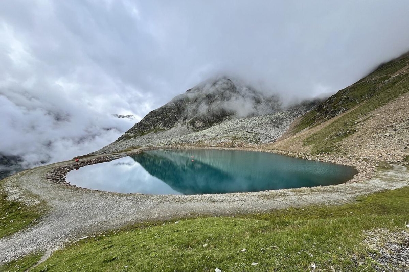 Не лижами одними: названо неймовірно красиві місця в Альпах для літнього відпочинку