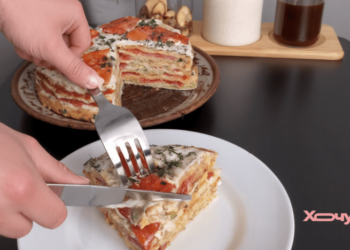 Никто не поверит, что этот тортик из кабачков: рецепт аппетитной закуски (ВИДЕО)