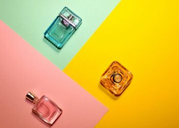 Ноти в парфумах: простий гайд, щоб вибрати ідеальний аромат