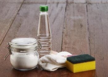 Сода й оцет – минуле століття: що не можна ними чистити і чим замінити