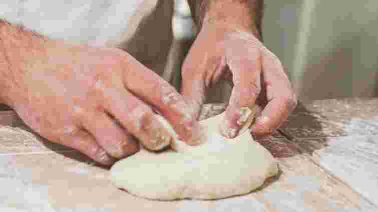 Вийдуть ніжними і не розваляться: яке борошно обрати для вареників
