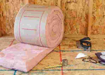 Не просто місце для зберігання, а затишний куточок: як утеплити балкон самостійно