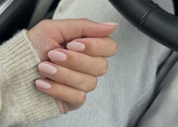 3 варіанти нюдового манікюру, які ніколи не вийдуть з моди