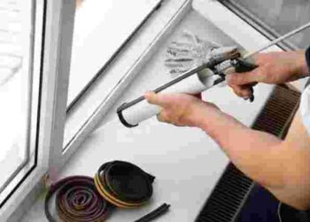 Пластикові вікна теж варто утеплити на зиму: коли це не обхідно і як це зробити