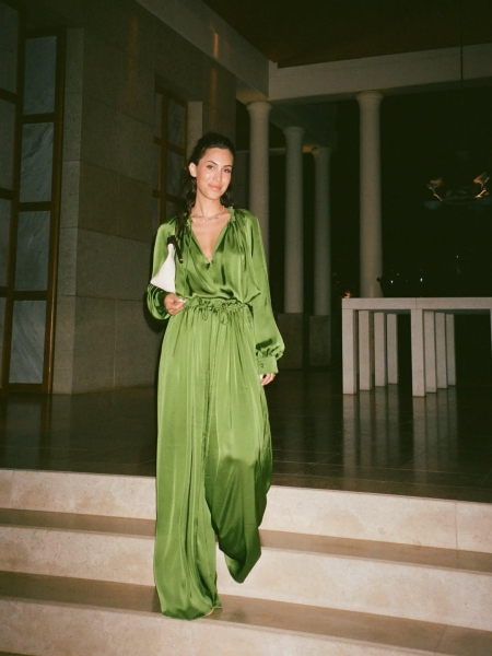 5 головних відтінків осені-2025, які варто додати в гардероб