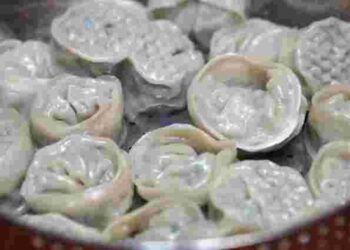 Більшість причин можна виправити: чому пельмені розварюються і що з цим робити