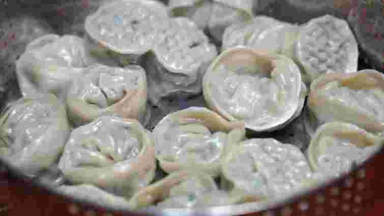 Більшість причин можна виправити: чому пельмені розварюються і що з цим робити