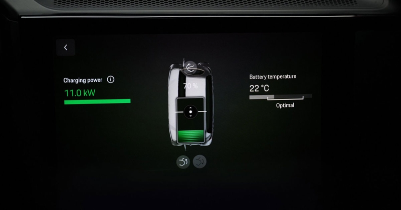 У продажу з 2026 року: Porsche показала бездротову зарядку для електромобілів