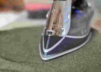 Як швидко та легко попрасувати тканину з льону: корисні поради, які працюють