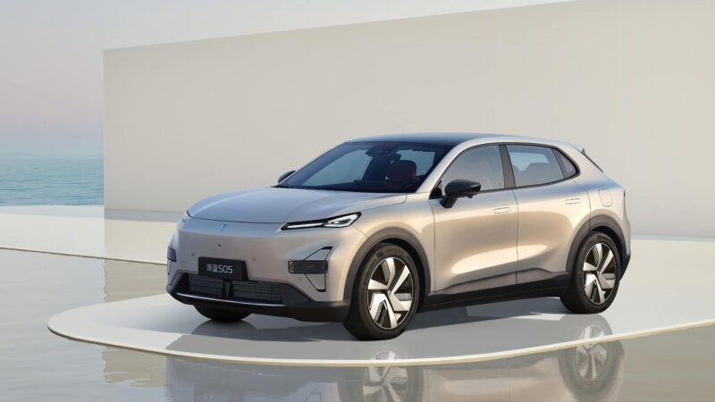 Електричний Changan Deepal S05 подорожчав більш ніж удвічі дорогою з Китаю до Німеччини