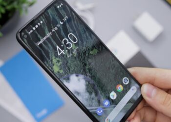 Літера “E” на екрані смартфона — що вона означає і як діяти