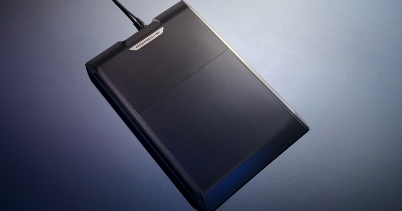 У продажу з 2026 року: Porsche показала бездротову зарядку для електромобілів