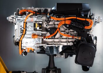 BMW все ще вірить у водень: серійні автомобілі з’являться у 2028 році