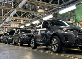 Хакерська атака JLR: британський уряд долучився до відновлення виробництва