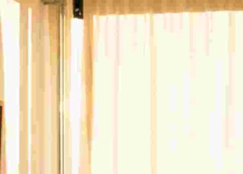 Чому не можна прати тюль на високих температурах: корисні поради