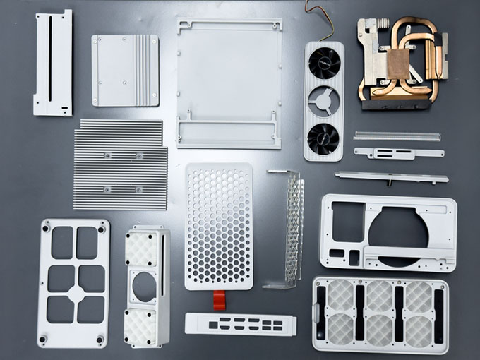 Десктопна NVIDIA RTX в ультракомпактному корпусі: знайомтеся, Wee Beastie Super Mini Fishtank