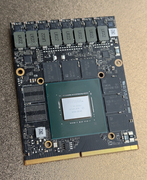 Десктопна NVIDIA RTX в ультракомпактному корпусі: знайомтеся, Wee Beastie Super Mini Fishtank