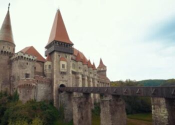 Дракула та казка про Хайленд: названо найбільш вражаючі замки Європи