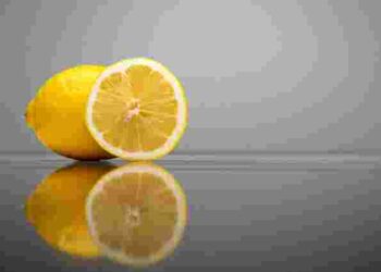 До останньої краплі: як легко вичавити весь сік із лимона