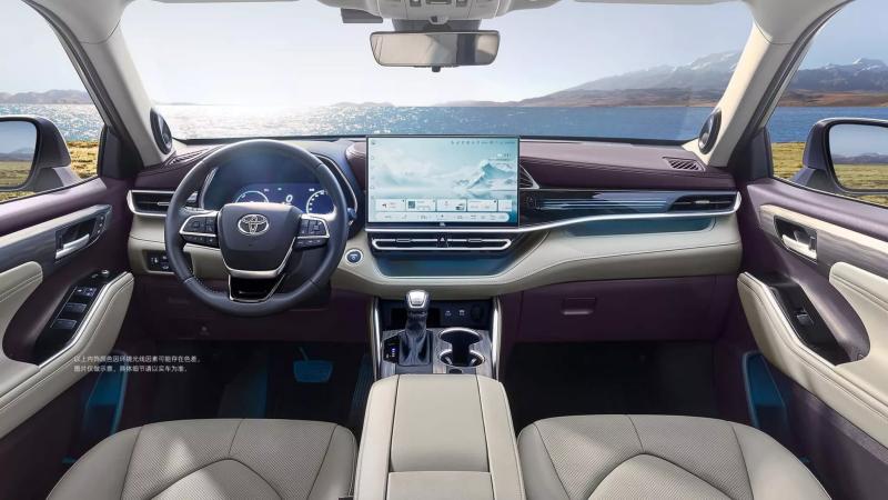 Toyota Highlander у Китаї отримав великий дисплей і повністю сенсорне керування клімат-контролем