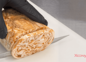 Эта дешевая закуска — №1 на столе: самый вкусный способ приготовить тонкое сало (ВИДЕО)