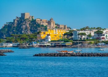 Названо острів в Італії для ідеального відпочинку