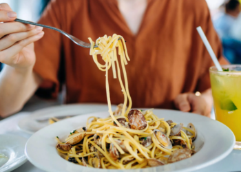 Никогда не делайте этого с макаронами: ошибка, которая лишает блюдо вкуса