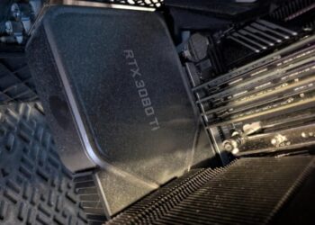 NVIDIA RTX 3080 Ti та Threadripper 3960X за $23: американець придбав ПК як корпус на аукціоні