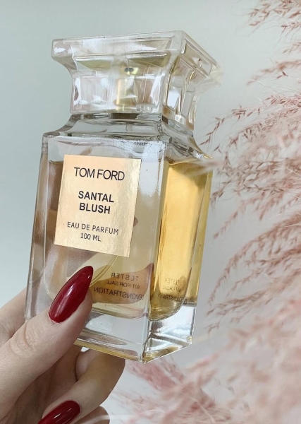 П'ятірка жіночних пудрово-деревних ароматів на осінь