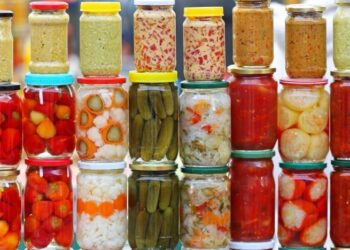 Средиземноморский секрет качественных закруток: что налить в банку, чтобы можно было не кипятить