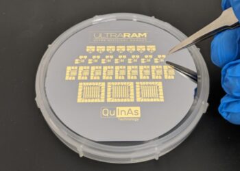 Універсальна пам’ять UltraRAM за крок до виробництва: швидка як DRAM та зберігає дані тисячі років