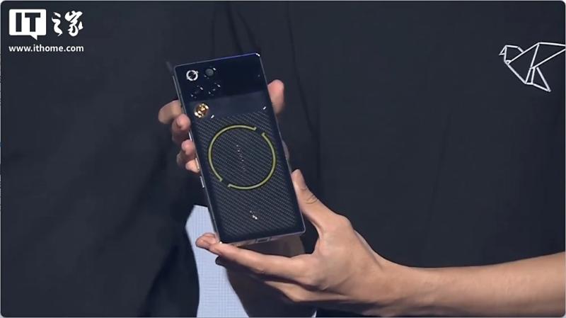 Анонсовано Nubia RedMagic 11 Pro — подвійне охолодження з тосолом, і дисплей з підекранною камерою