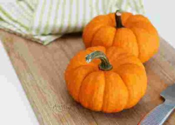 Можна зберігати цілий рік: як заморозити гарбуз на зиму