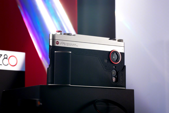 Nubia Z80 Ultra отримає цілий набір зовнішніх об'єктивів, а чохол з кріпленням виглядає просто неймовірно (фото)