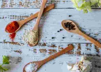 Переперчену страву ще можна врятувати: 4 прості кулінарні хитрощі