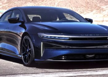 Lucid Air Sapphire став найшвидшим автомобілем в історії тестів MotorTrend