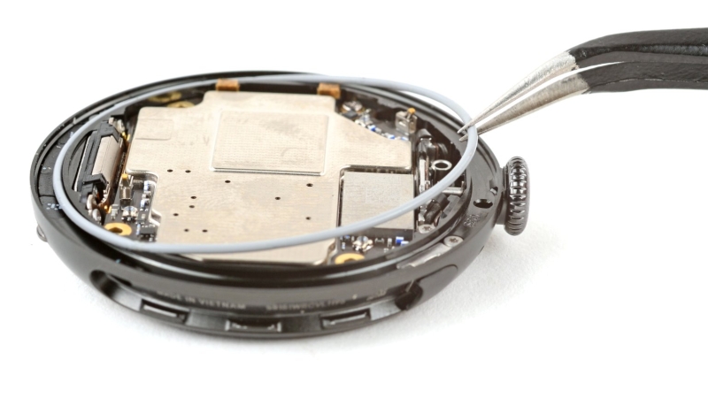 iFixit: Pixel Watch 4 — найзручніший для ремонту смартгодинник у світі