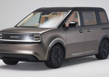 Перший автомобіль Sharp хоче обмінюватися даними з вашим холодильником
