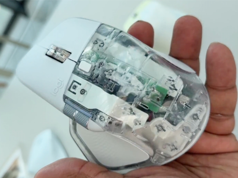 Logitech показала ексклюзивну прозору мишку Logitech MX Master 4