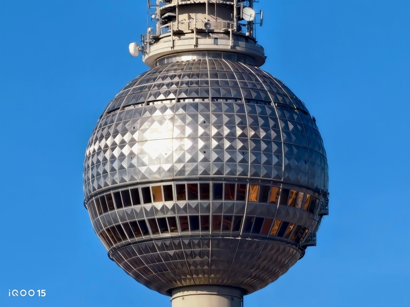 Ось як фотографуватиме iQOO 15 на телефотомодуль