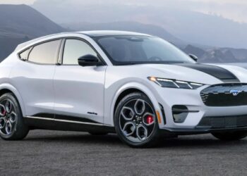 Ford Mustang Mach-E отримав культовий стильний пакет California Special