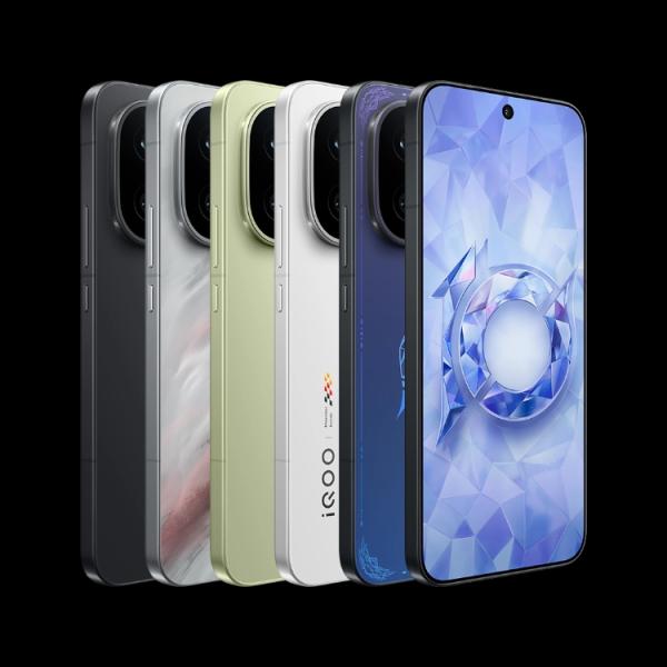 Вийшов iQOO 15 &mdash; Snapdragon 8 Elite Gen 5, величезна випарна камера і колаборація з Honor of Kings