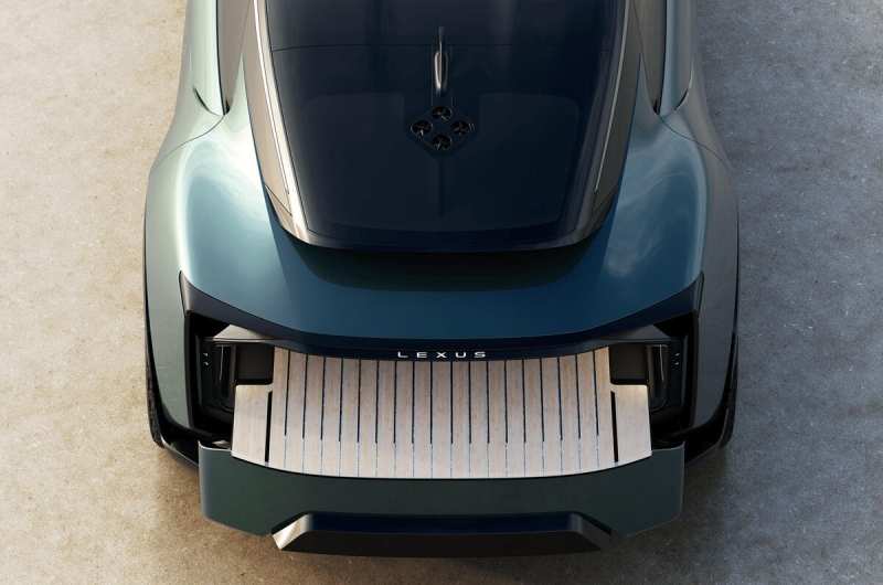 Lexus представив новий LS Coupe, який насправді не купе