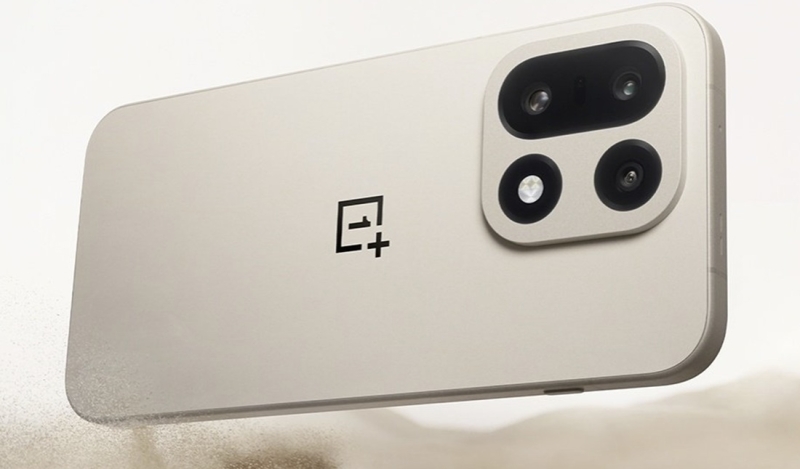 OnePlus 15: флагман з екраном 165 Гц, батареєю 7300 мА·г та потрійною камерою на 50 Мп — розкрито всі таємниці нового смартфона
