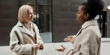 Як не справити враження недалекої людини — поради психологів