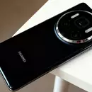 Huawei Mate 80 Pro засвітився у двох нових кольорах — з круглим модулем камери та двома спалахами