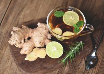 Самая ароматная осенняя чашка: как приготовить имбирный чай (РЕЦЕПТ)