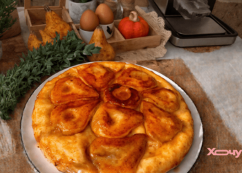 Знаменитый “пирог-перевертыш”: как приготовить Тарт Татен с грушами (ВИДЕО)