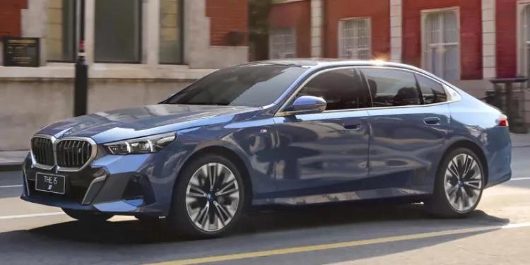 Седан BMW i5 LWB скоро з’явиться ще в одній країні