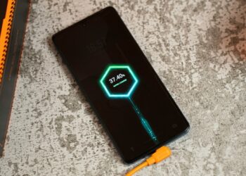 Чи має сенс заряджати сучасні смартфони за правилом “20-80”